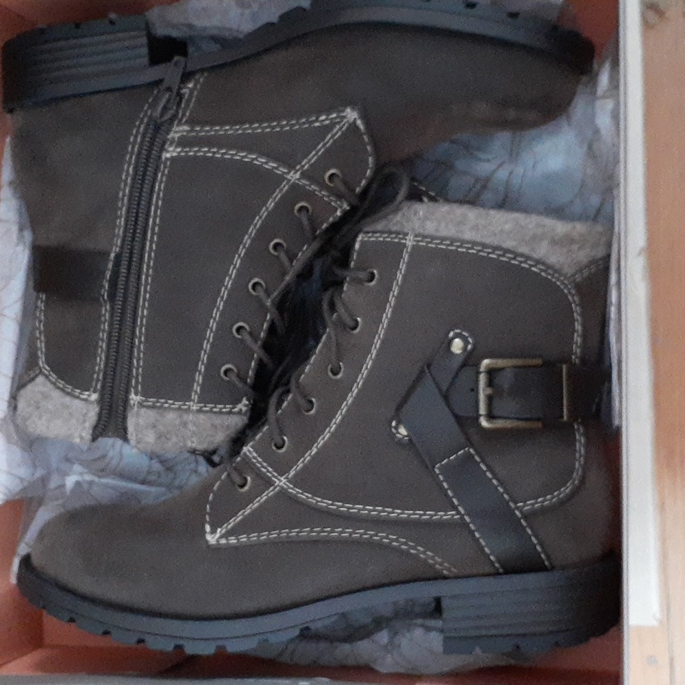Women's brown boits